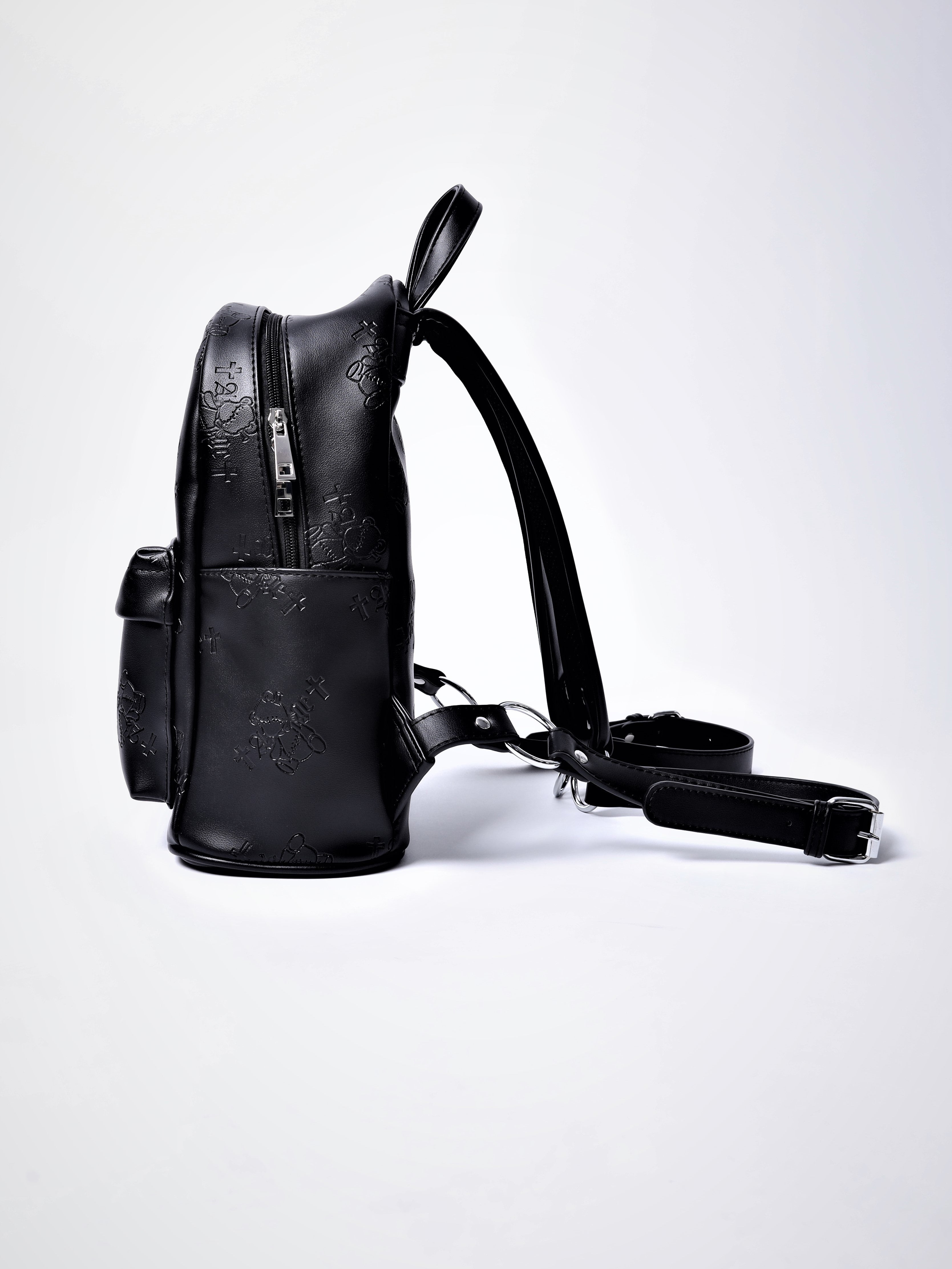 くぎベア型押し総柄リュック