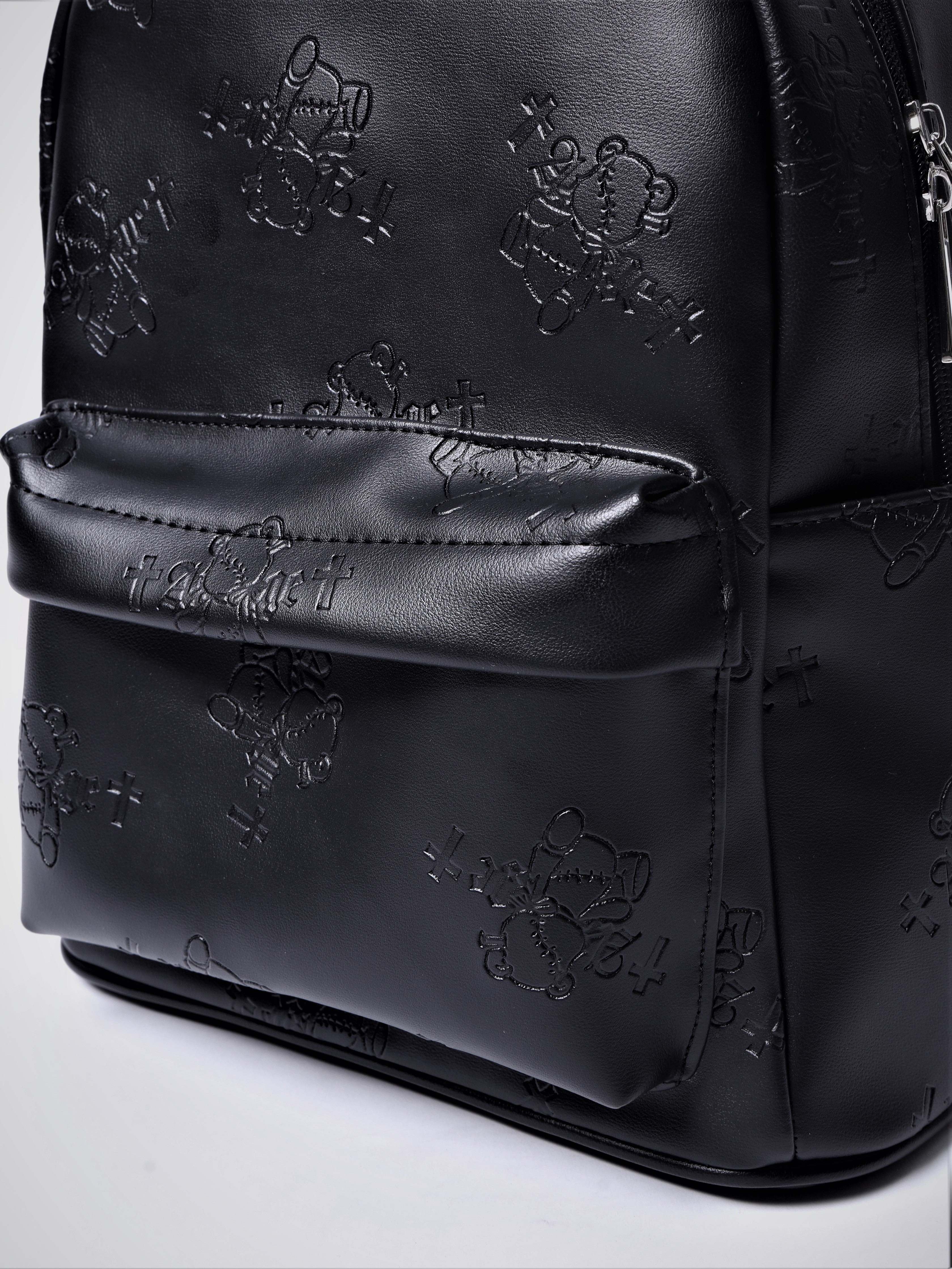 くぎベア型押し総柄リュック