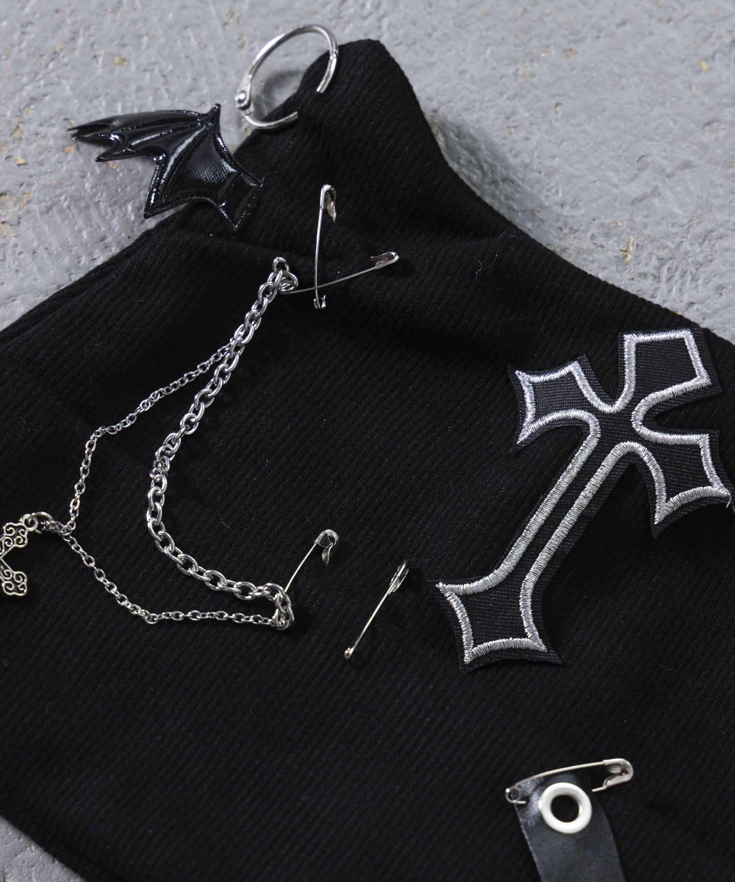 【Asheri-アシェリ-】ネコ耳クロスチェーンニット帽