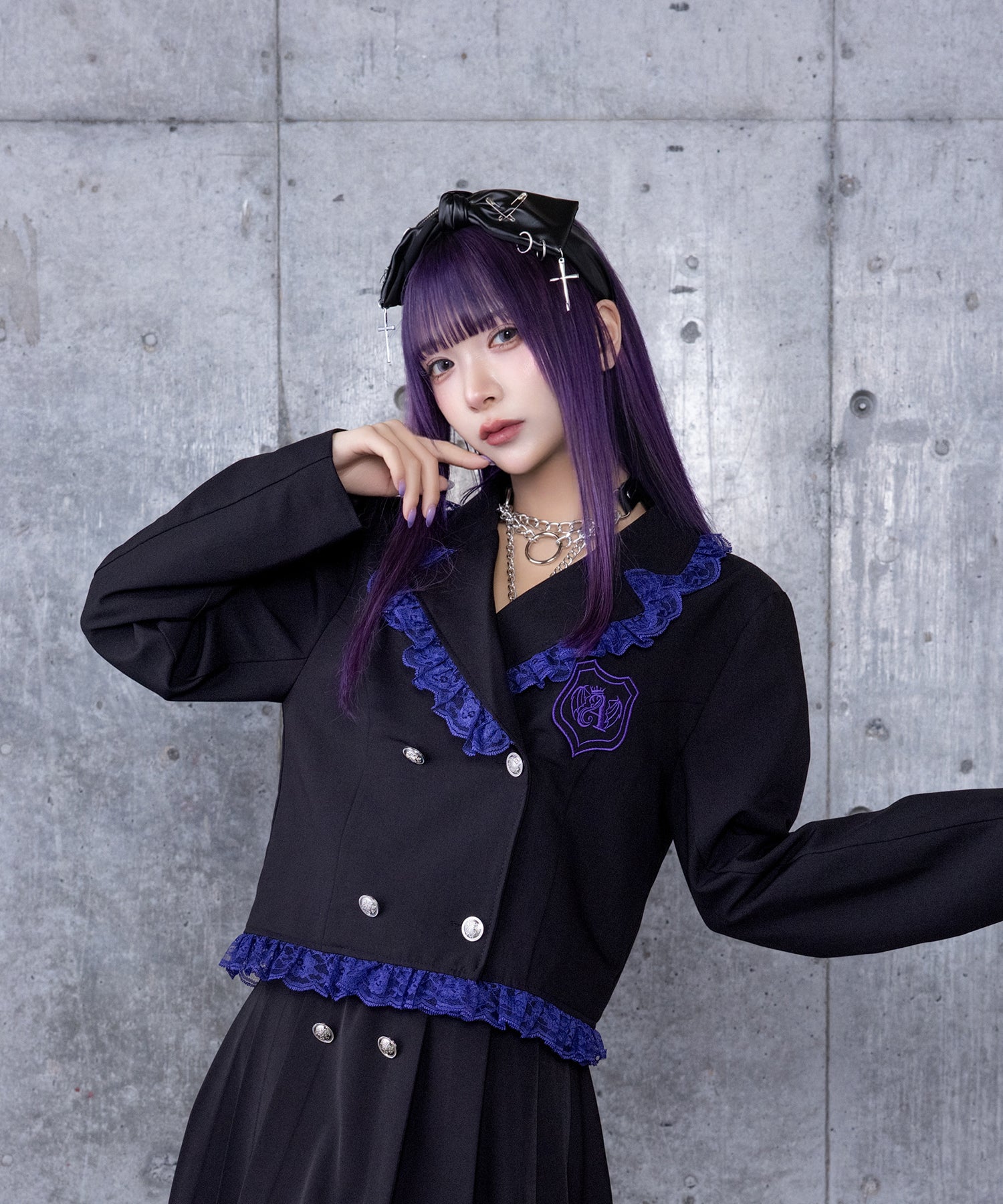 エンブレムワッペン付きレースジャケット ボックスプリーツスカートセット