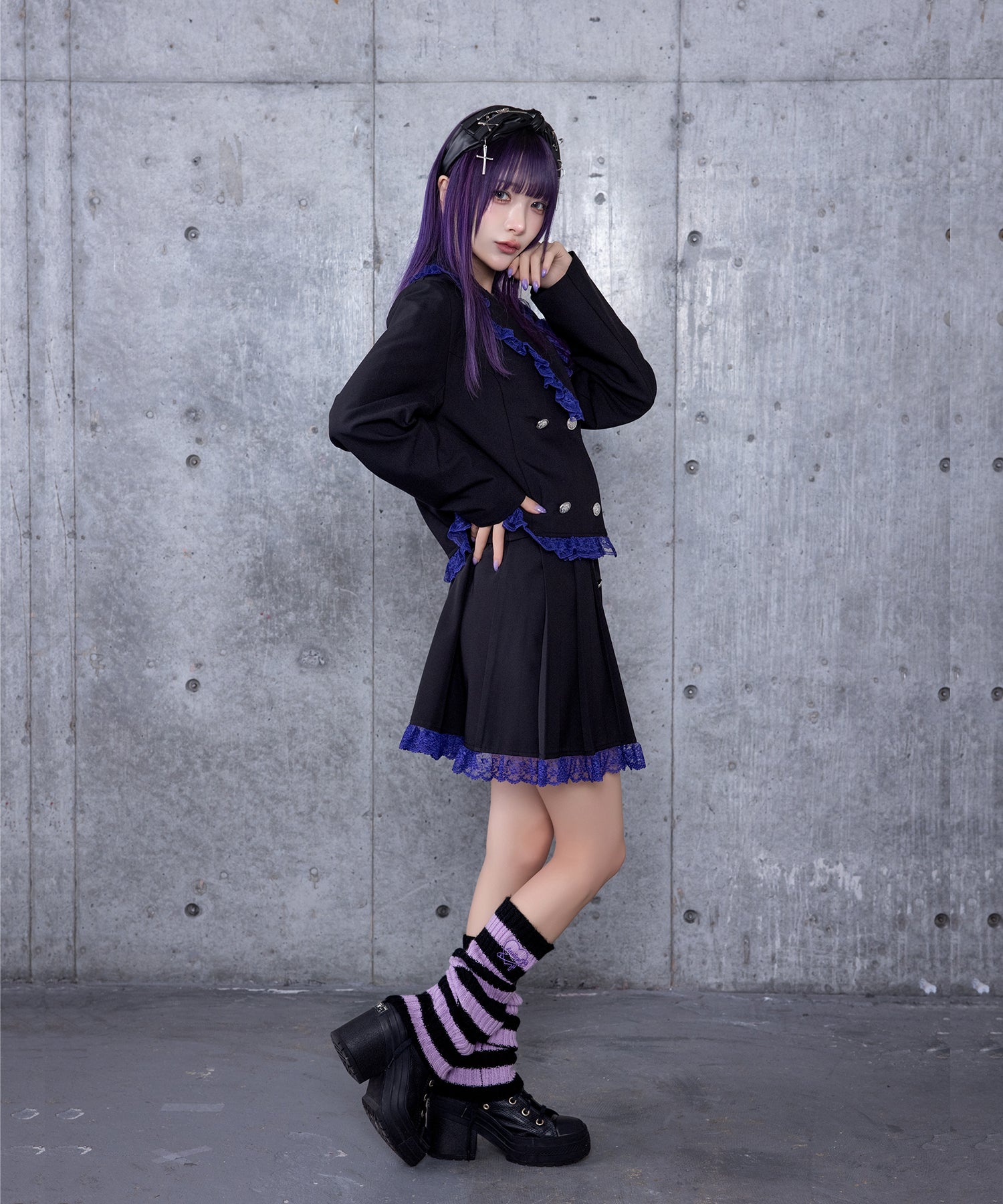 エンブレムワッペン付きレースジャケット ボックスプリーツスカートセット