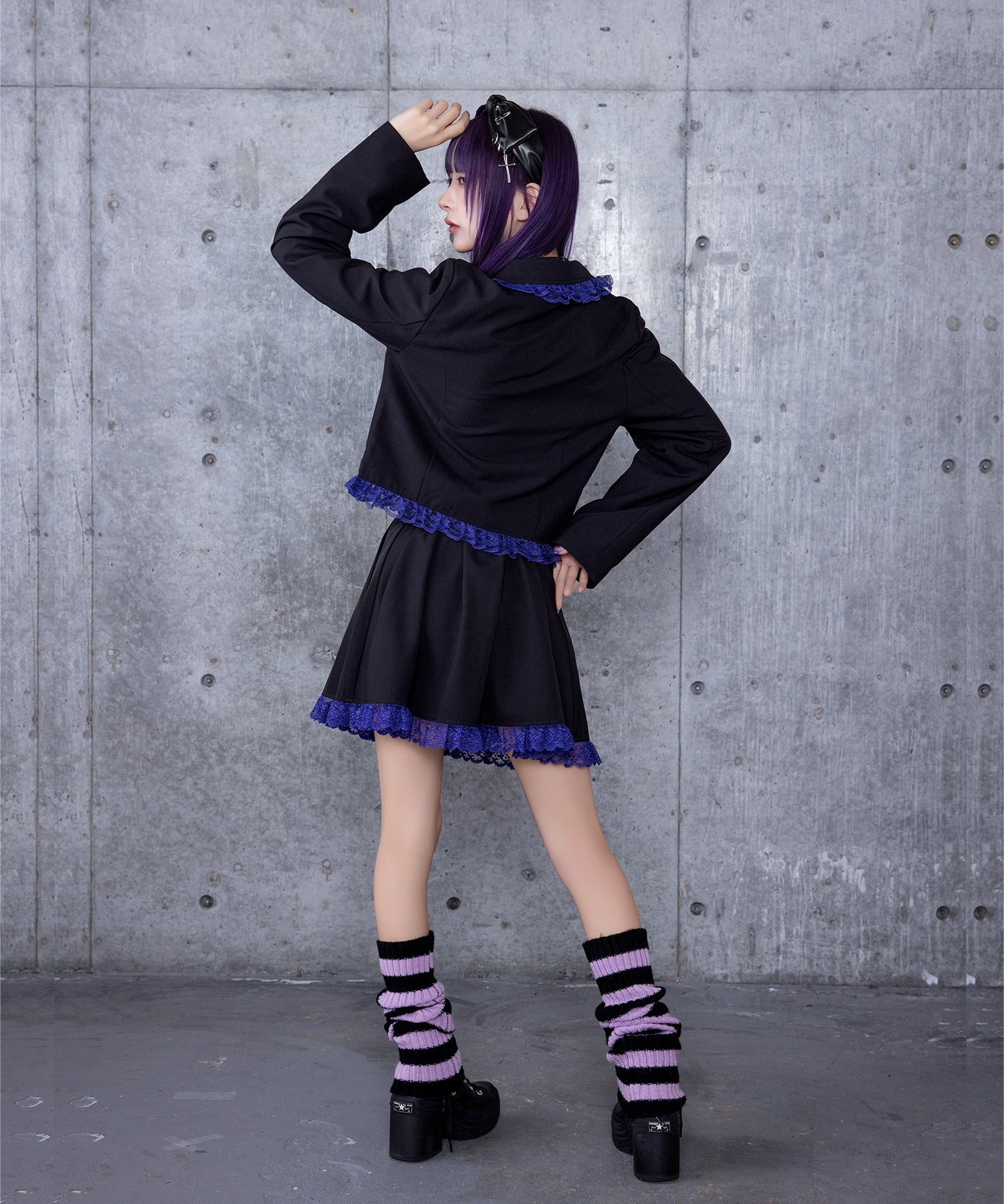 エンブレムワッペン付きレースジャケット ボックスプリーツスカートセット