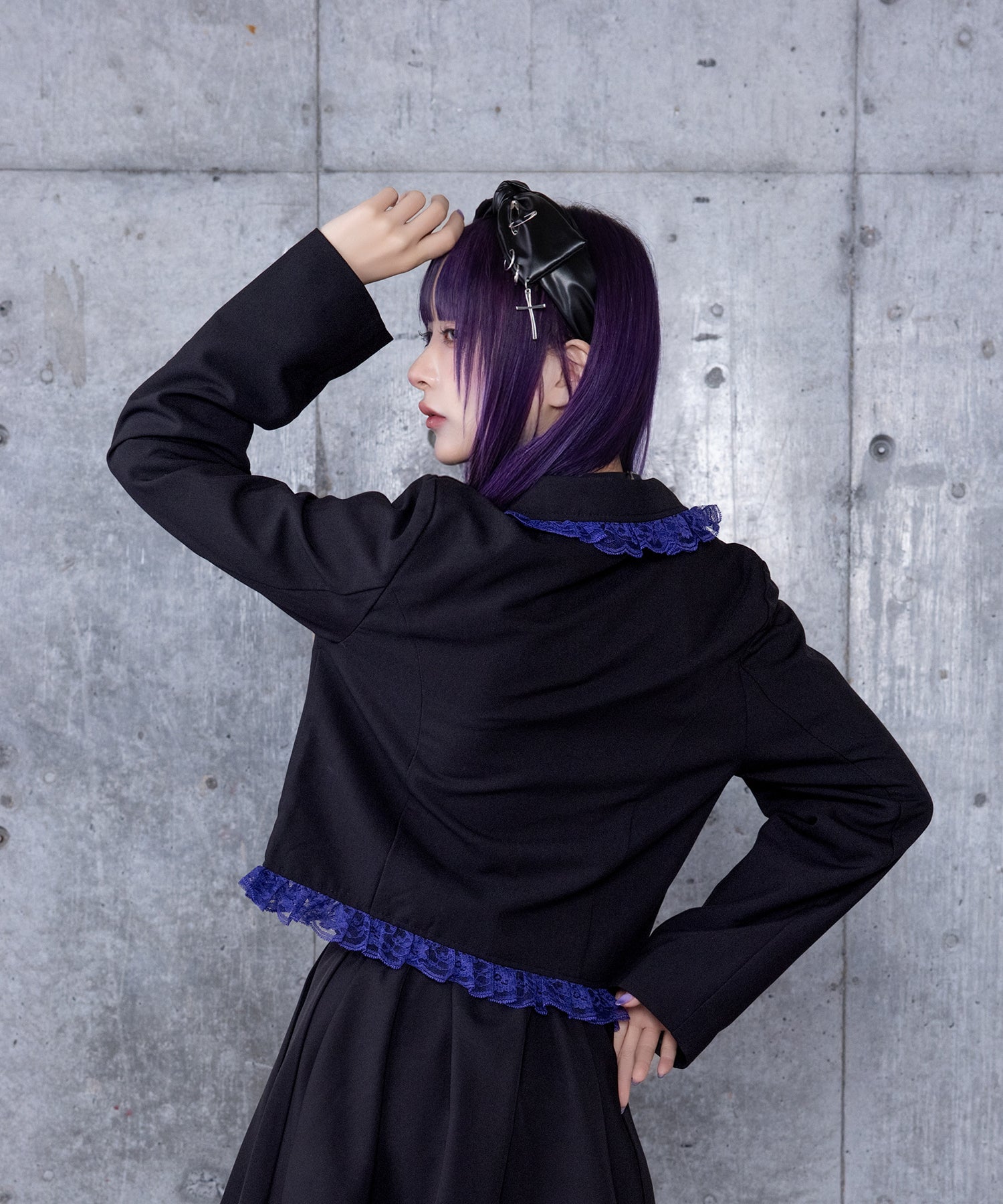 エンブレムワッペン付きレースジャケット ボックスプリーツスカートセット