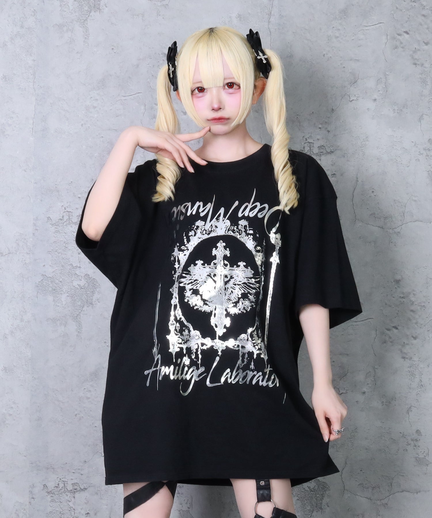 クロス羽箔プリントTシャツ