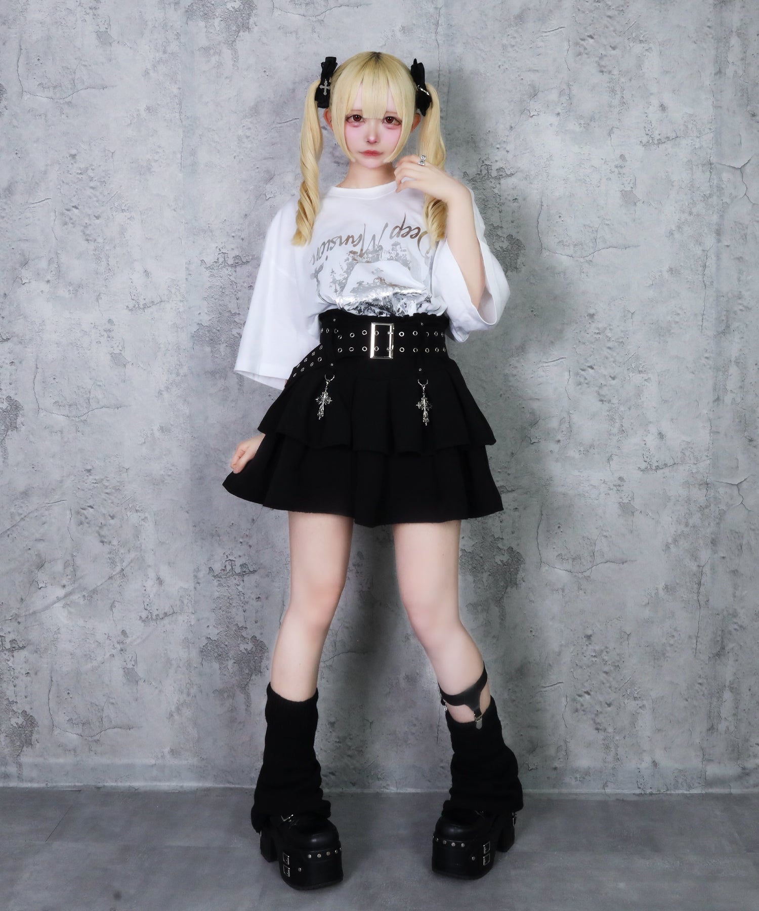 クロス羽箔プリントTシャツ