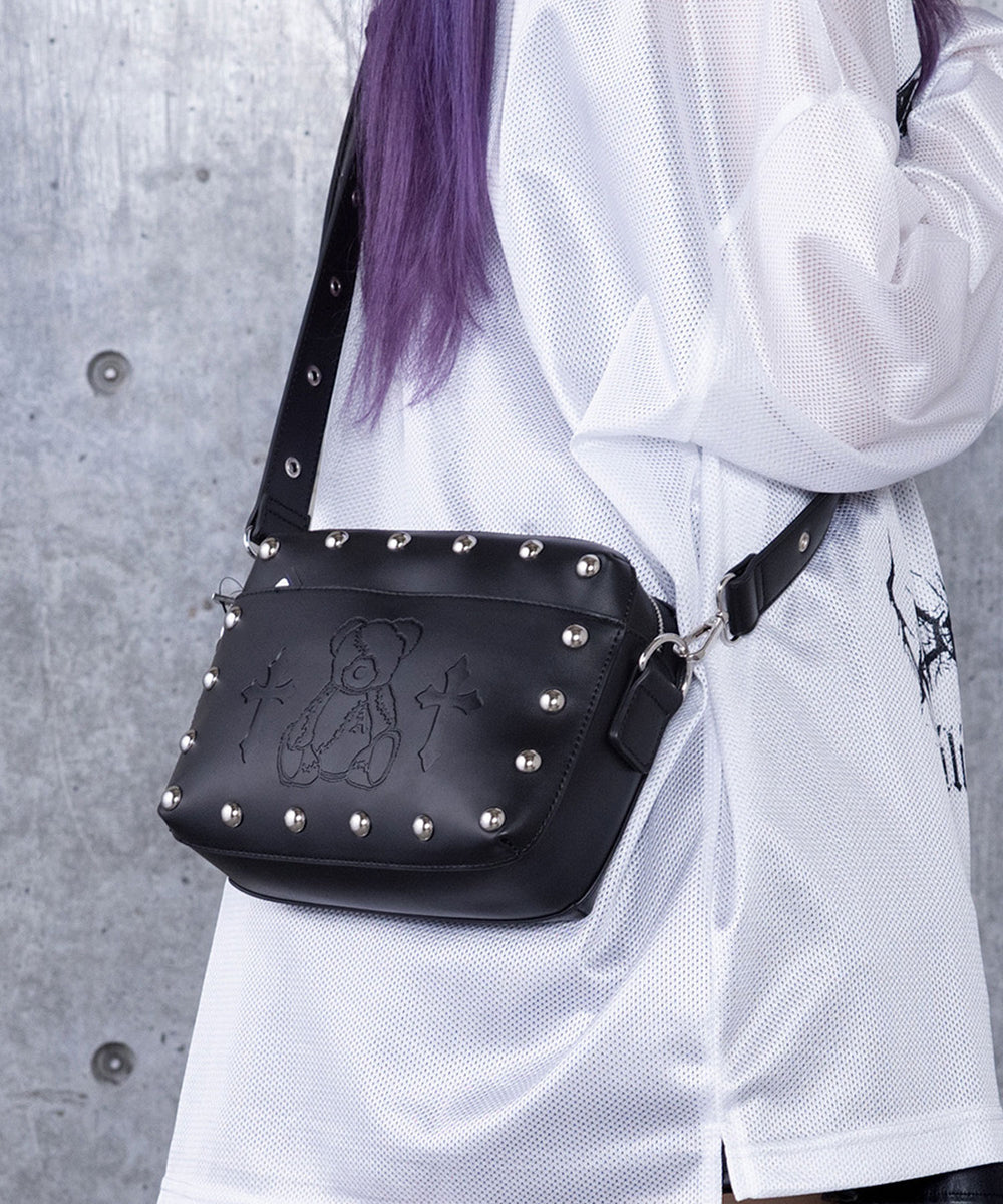 DOAアンテークスタッズ　ショルダーバッグ DOAアンテークスタッズ ショルダーバッグ DOAアンテークスタッズ