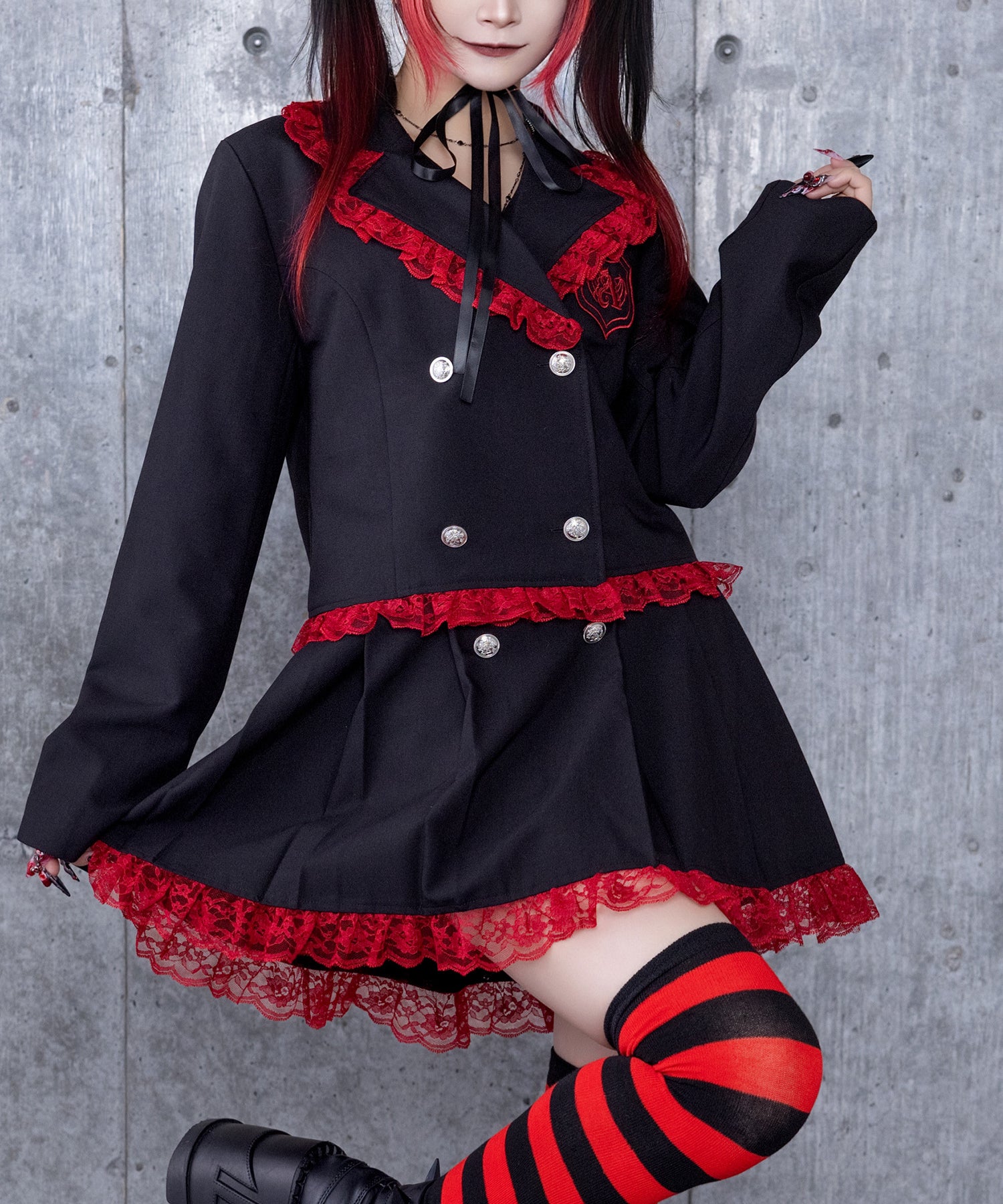 エンブレムワッペン付きレースジャケット ボックスプリーツスカートセット