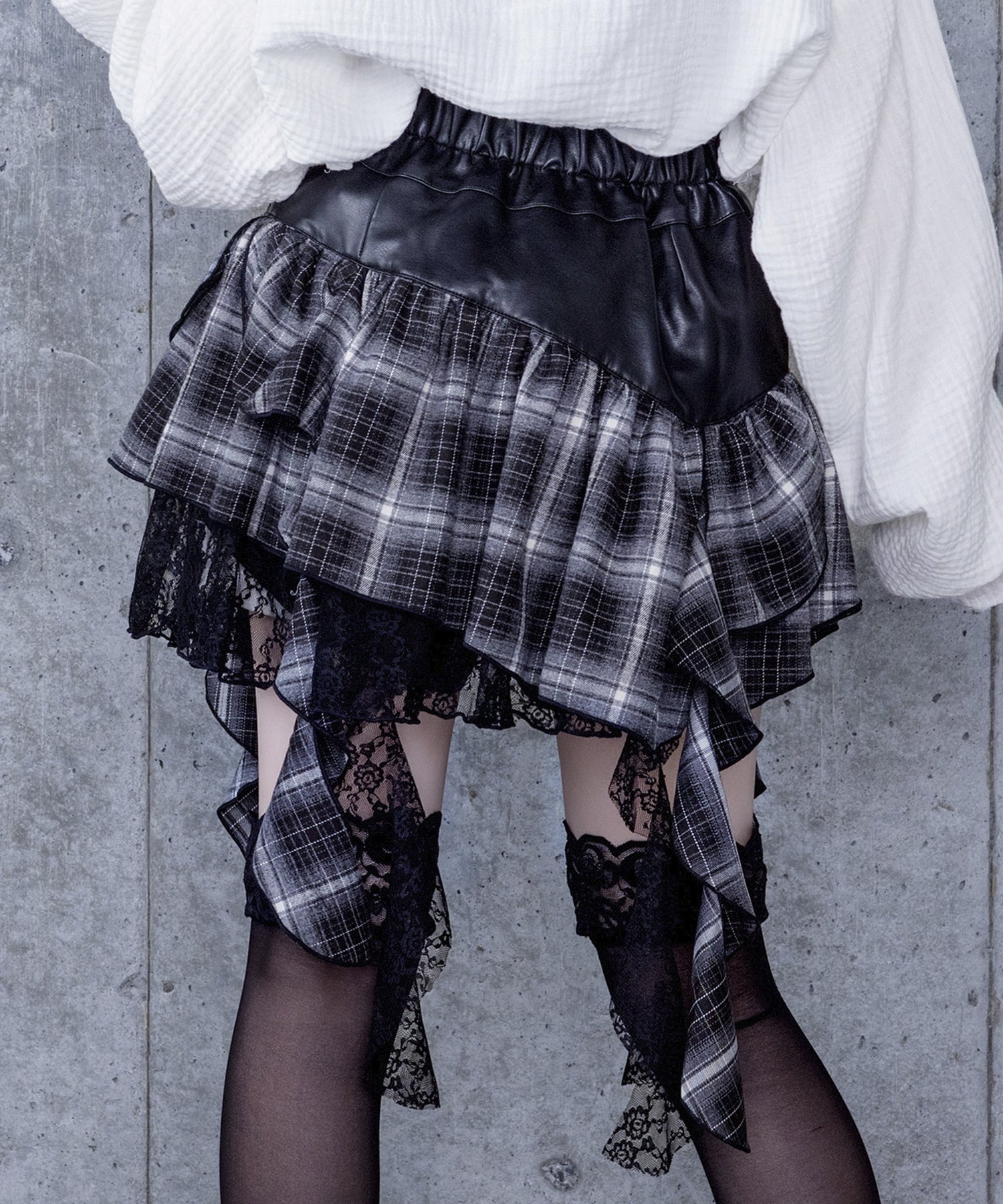 ハイウエストチェックイレギュラーヘムフレアスカート