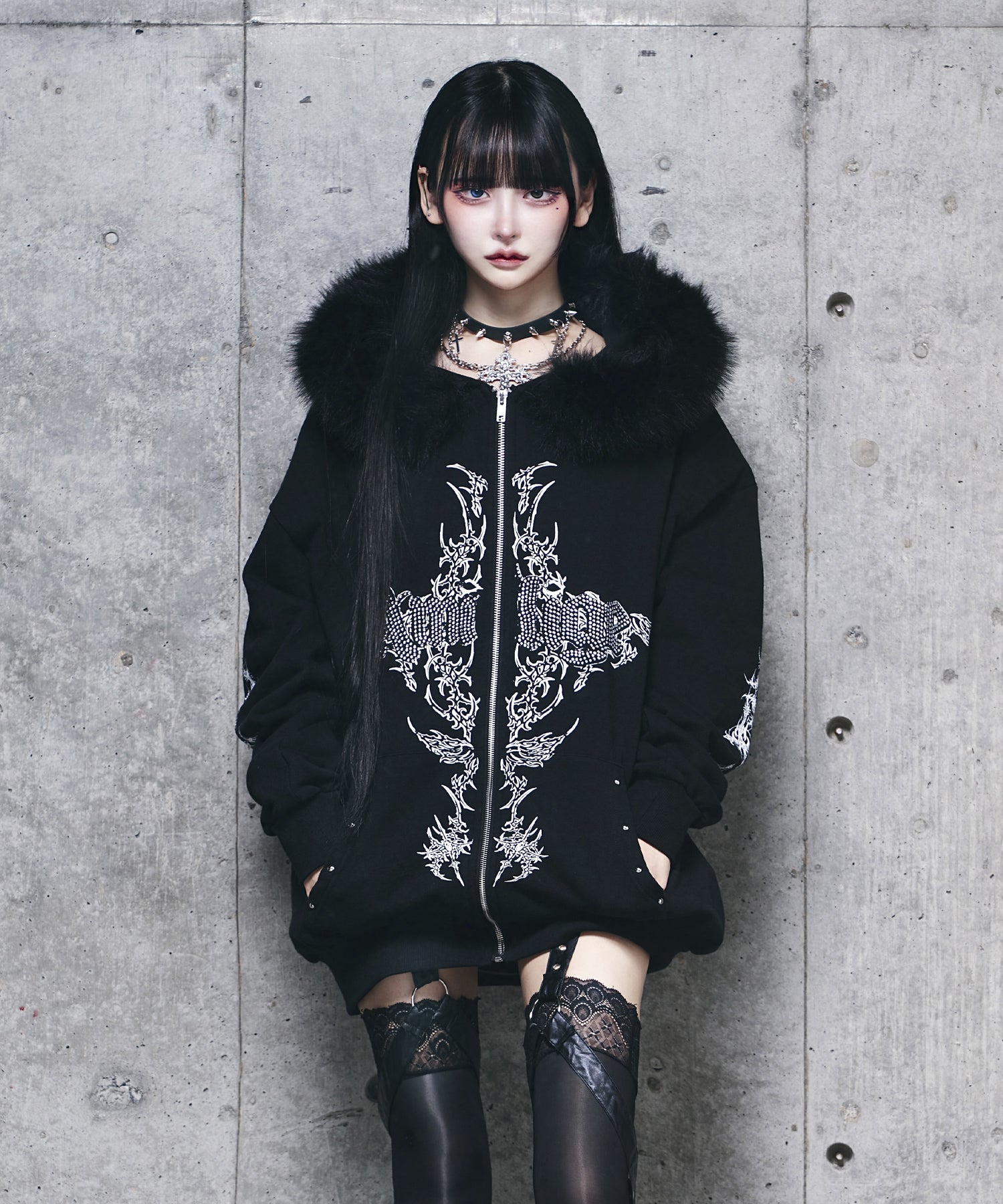 ファー付きAmiligeラインストーンZIPパーカー