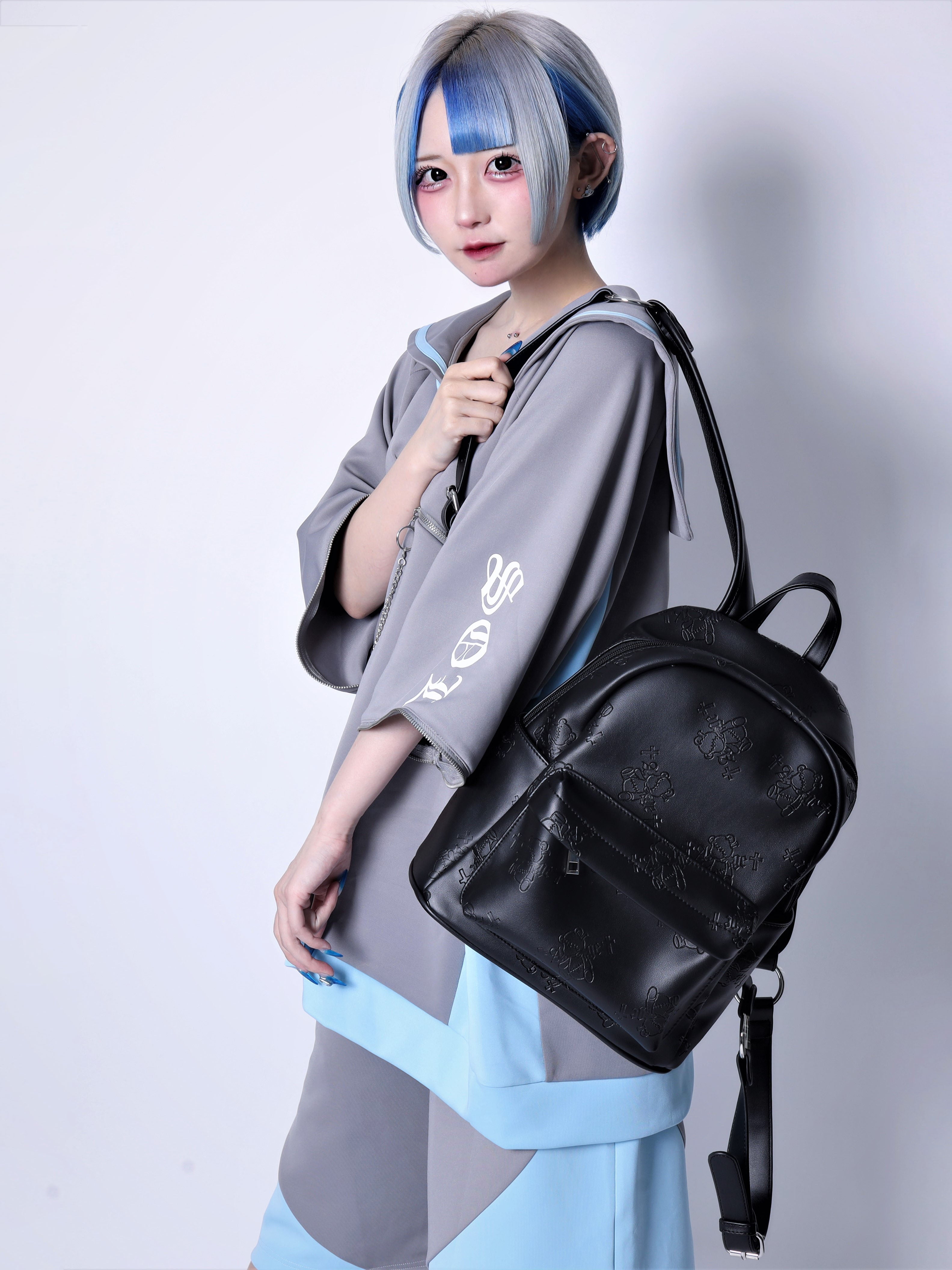 くぎベア型押し総柄リュック