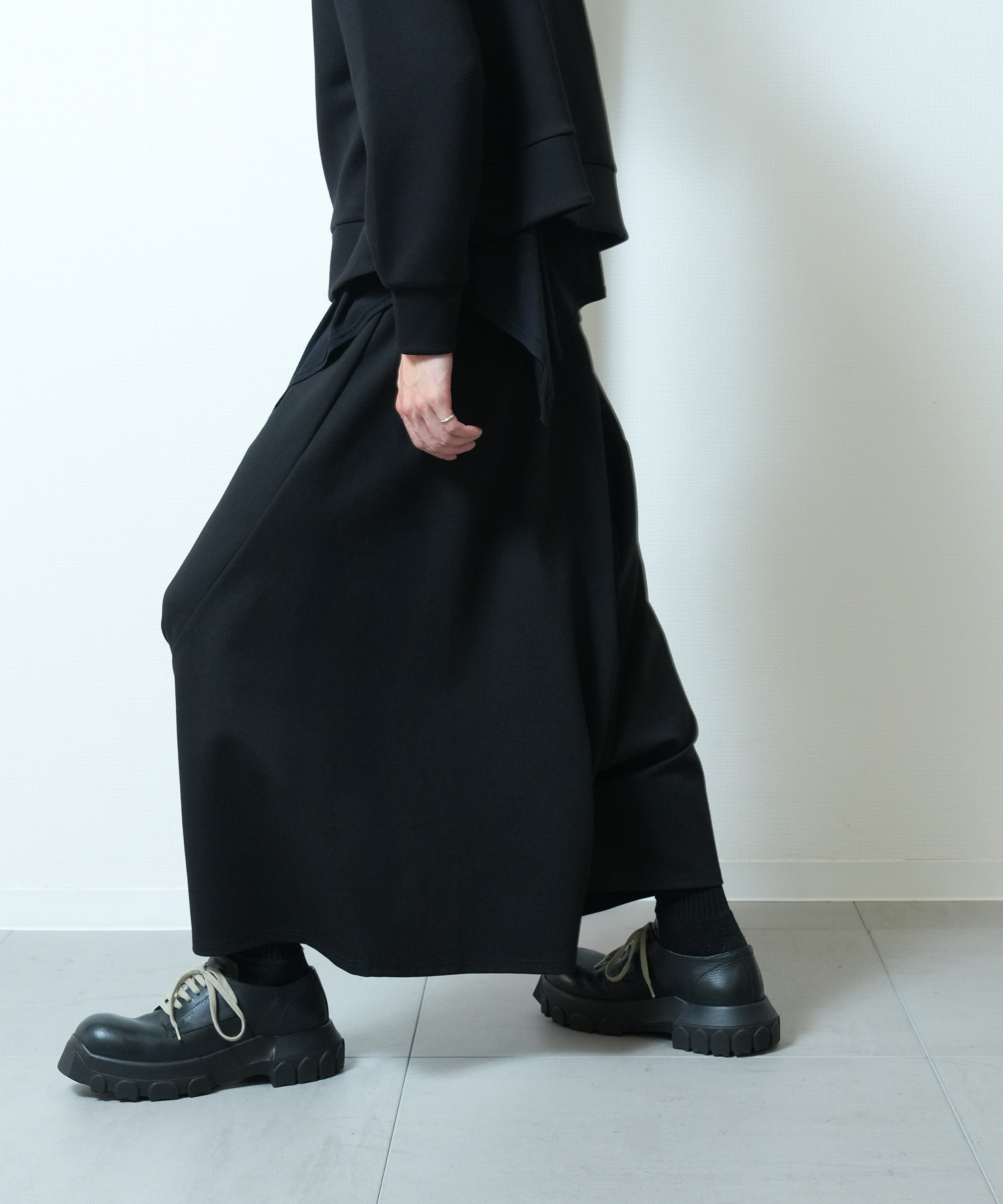 Asymmetry wide sarouel pants