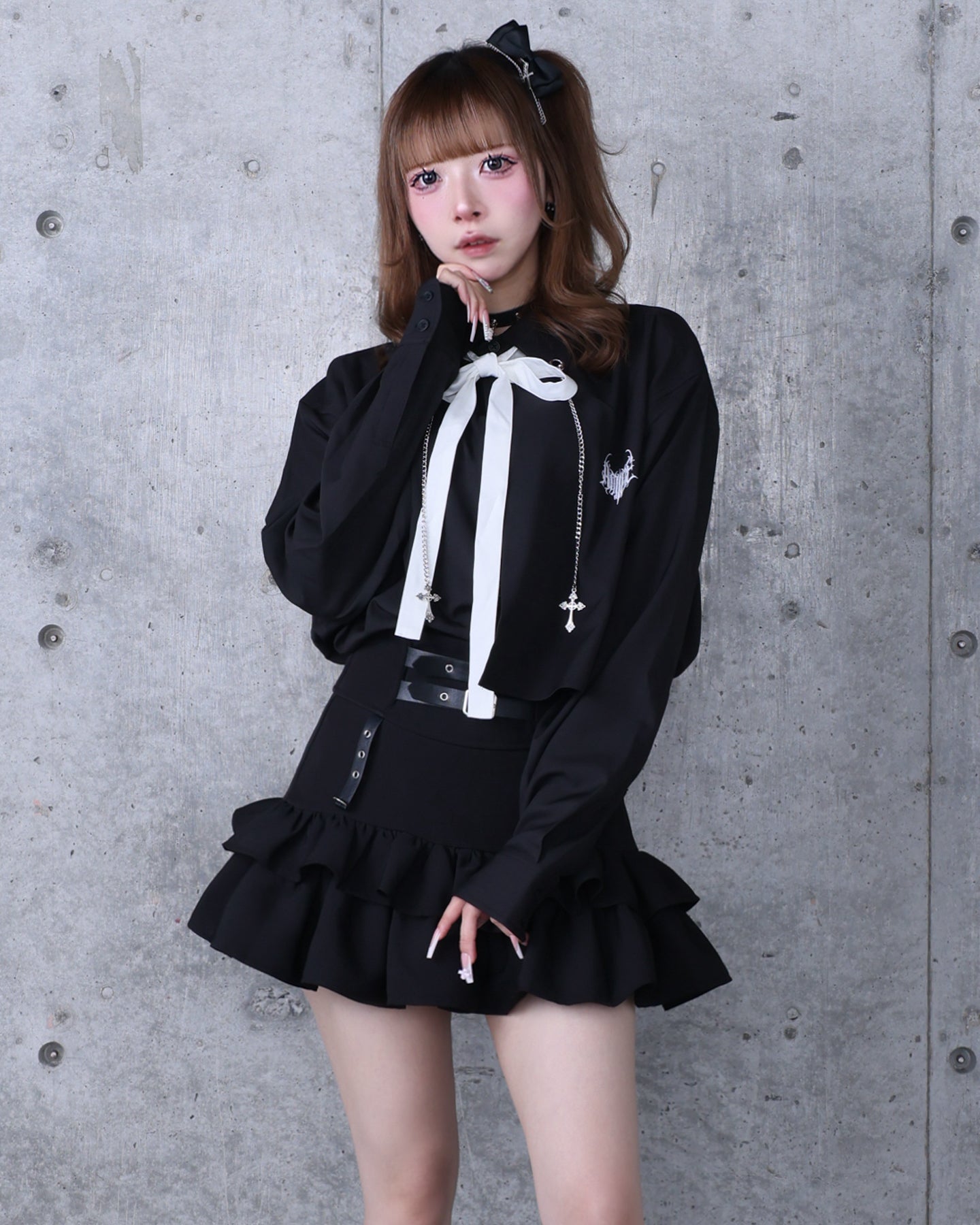 チェーン付きバイカラーリボンシャツ