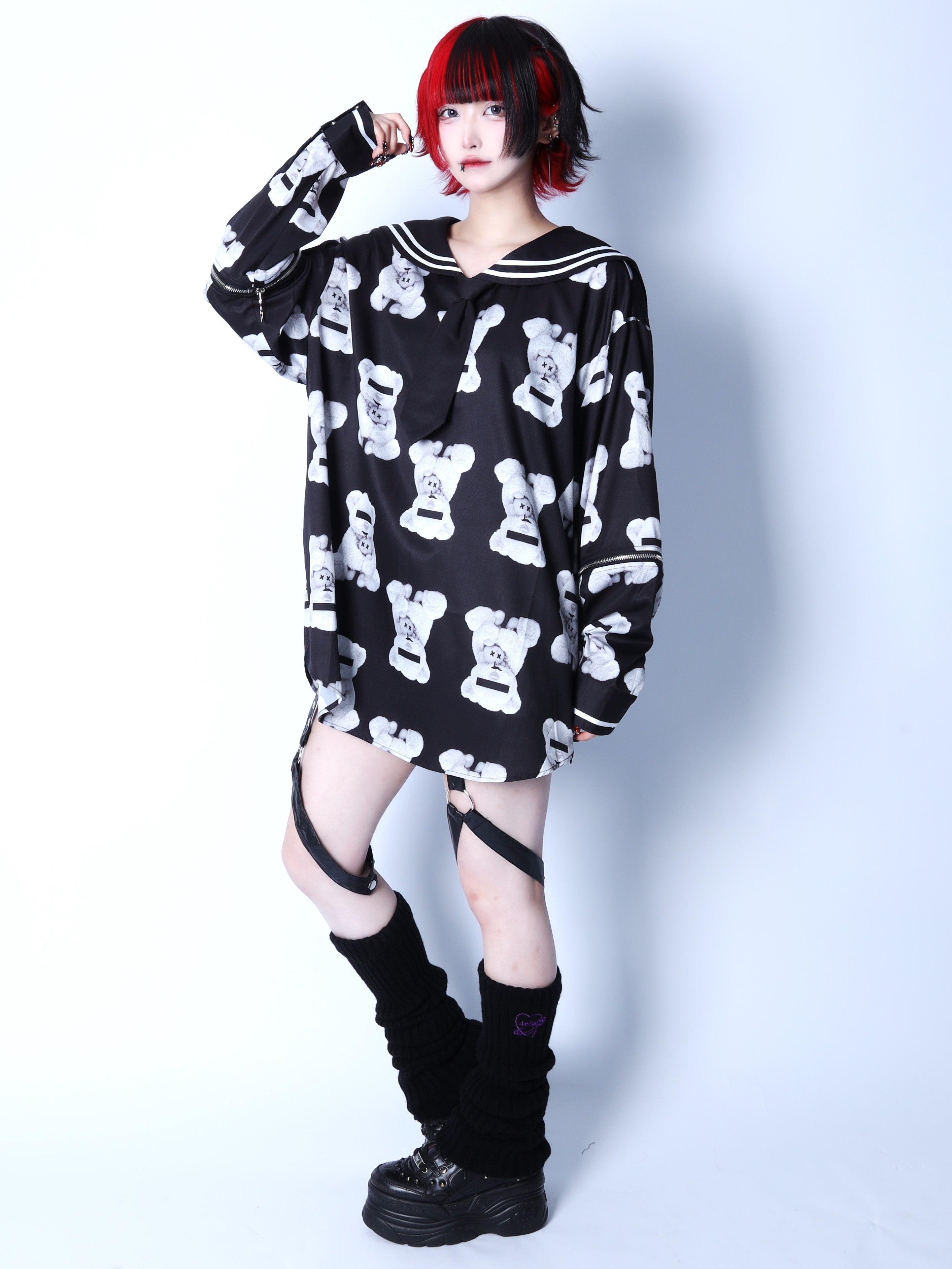 PSYCHO PASS総柄セーラーカラープルオーバー