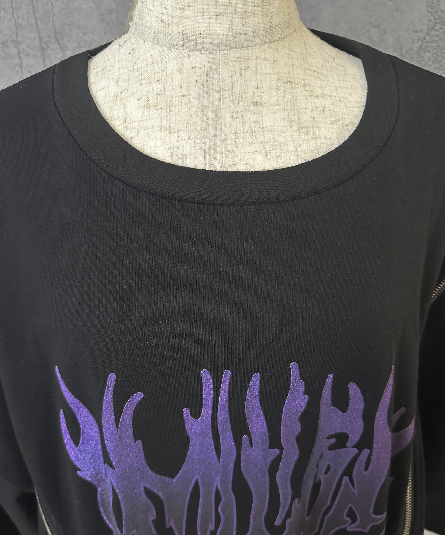 DEVIL BEARプリントロングZIPTシャツ– A AM STUDIO